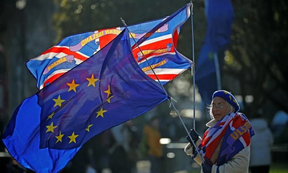 Brexit: Το 24% των Βρετανών πιστεύουν ότι πρέπει να είναι εκτός της ΕΕ